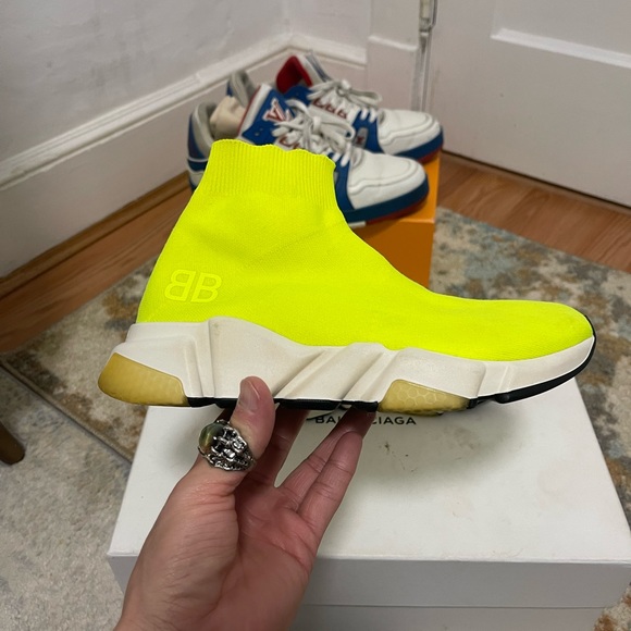 EUC Women Sz 7 (Euro Sz 37) Balenciaga Speed Trainer With BB Neon/Bright Yellow - Picture 9 of 17